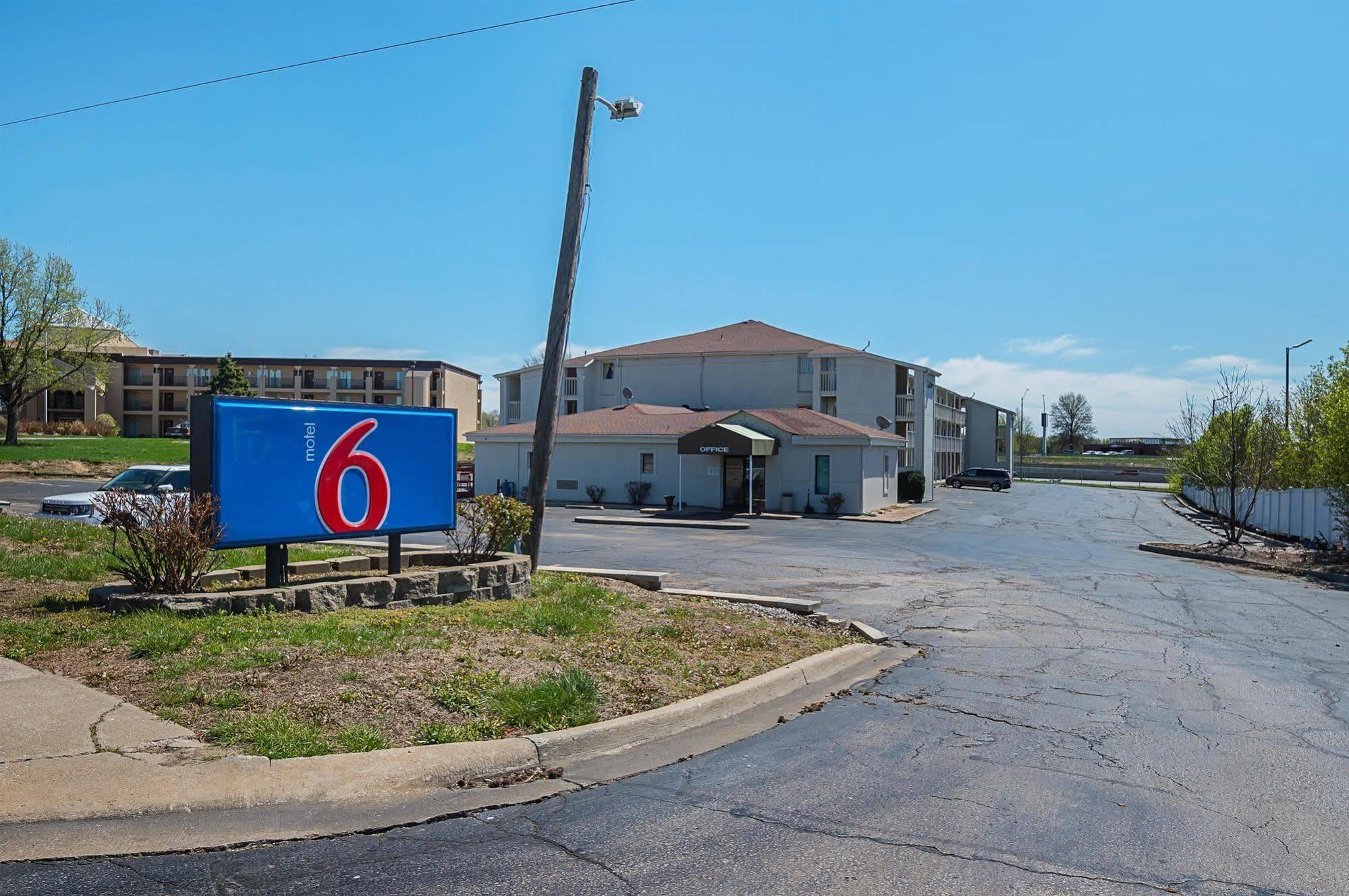 Motel 6-Blue Springs, Mo Extérieur photo