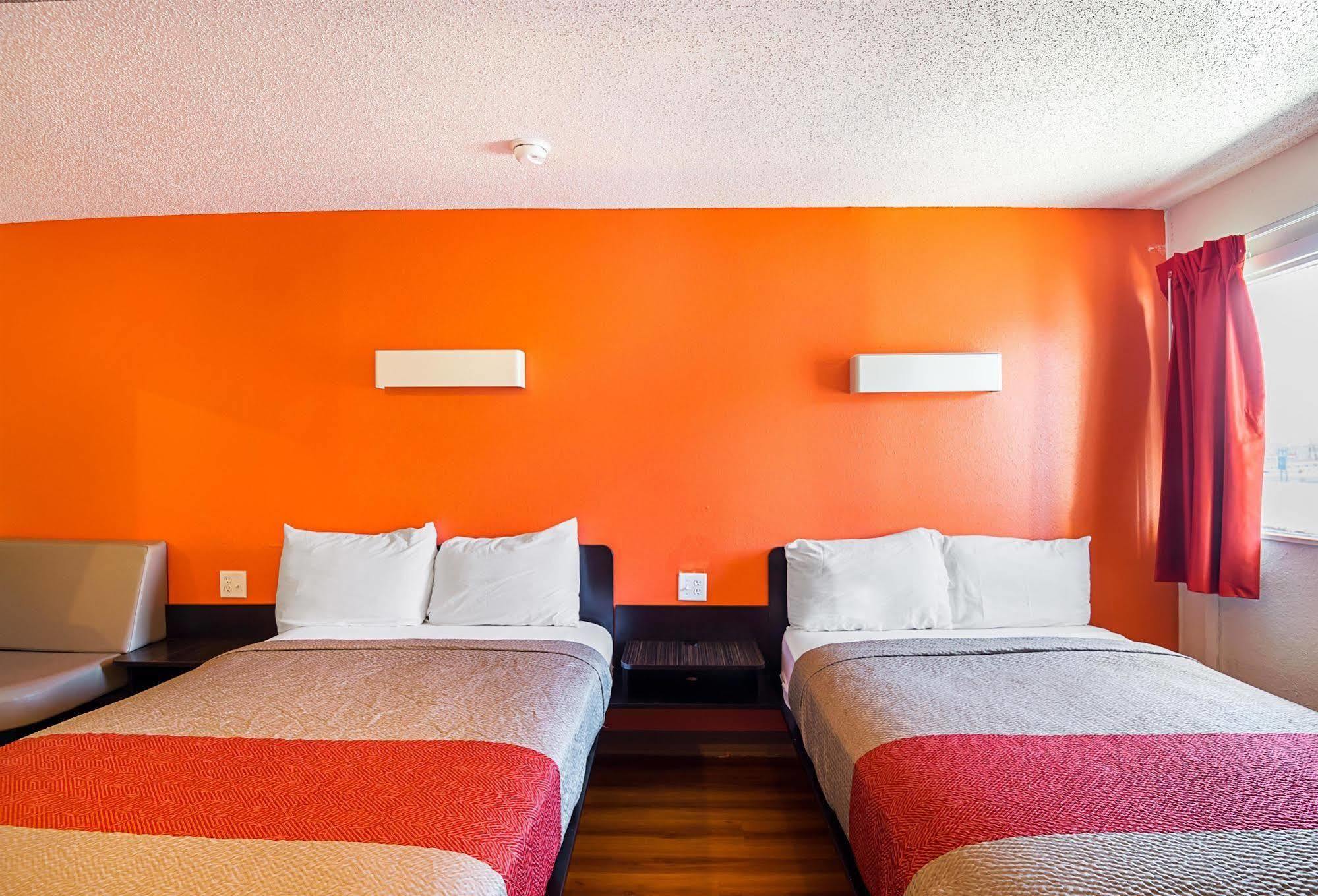 Motel 6-Blue Springs, Mo Extérieur photo