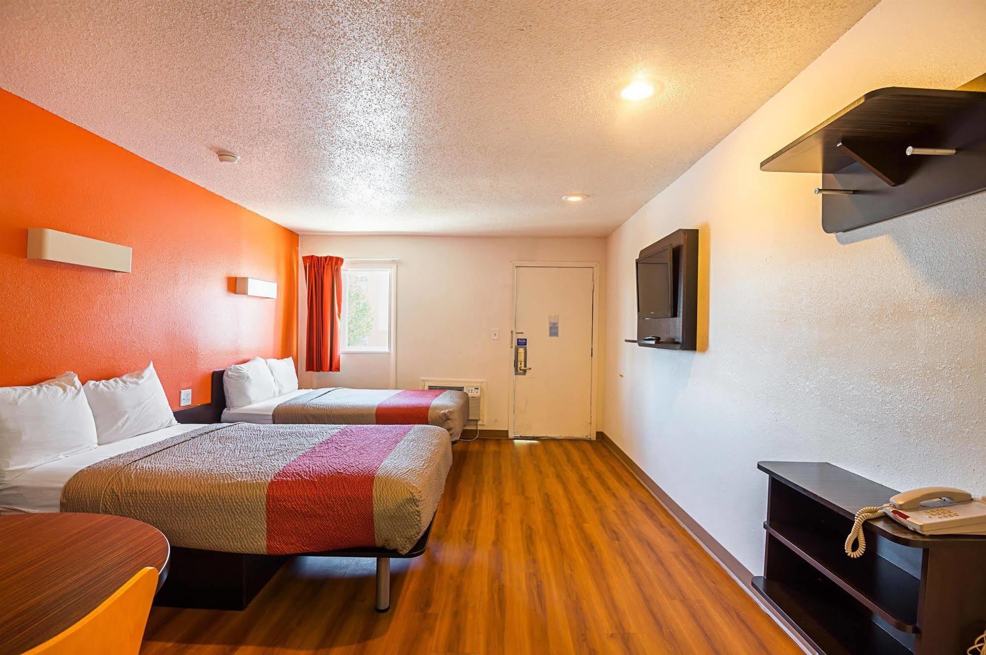 Motel 6-Blue Springs, Mo Extérieur photo